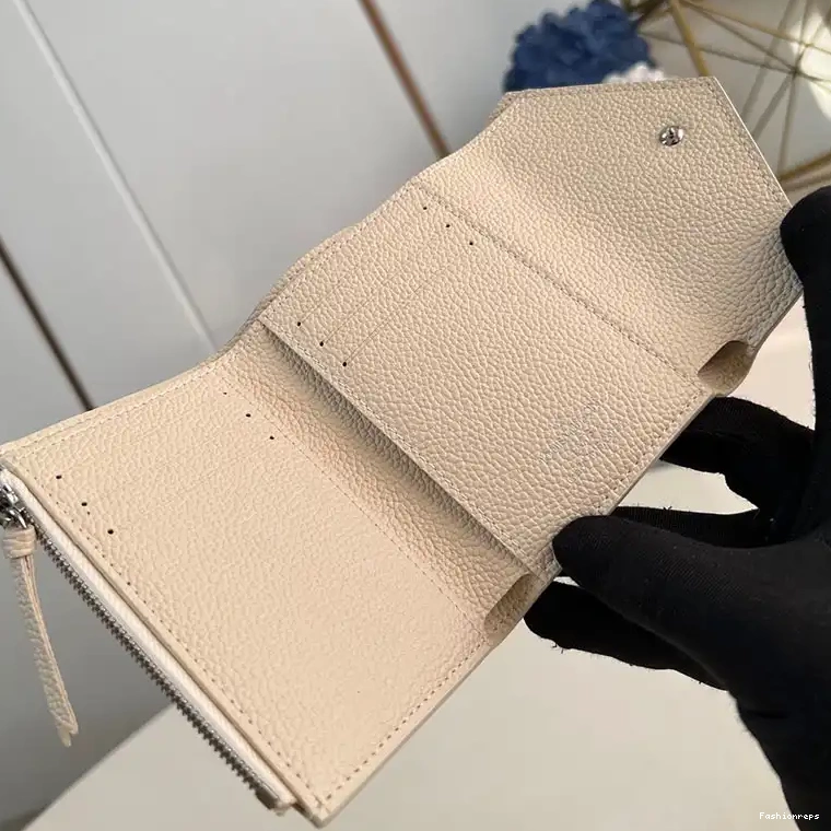 Fashionrepsfam ru LV Bags 2411YA0226 0814